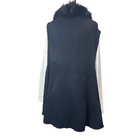 Surell Black Wrap with Faux Fur Collar | NWT Women's Winter Layer.  Size OS - Picture 4 of 8